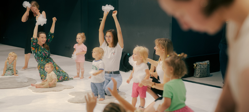 Nowy cykl Roztańczonych rodzin