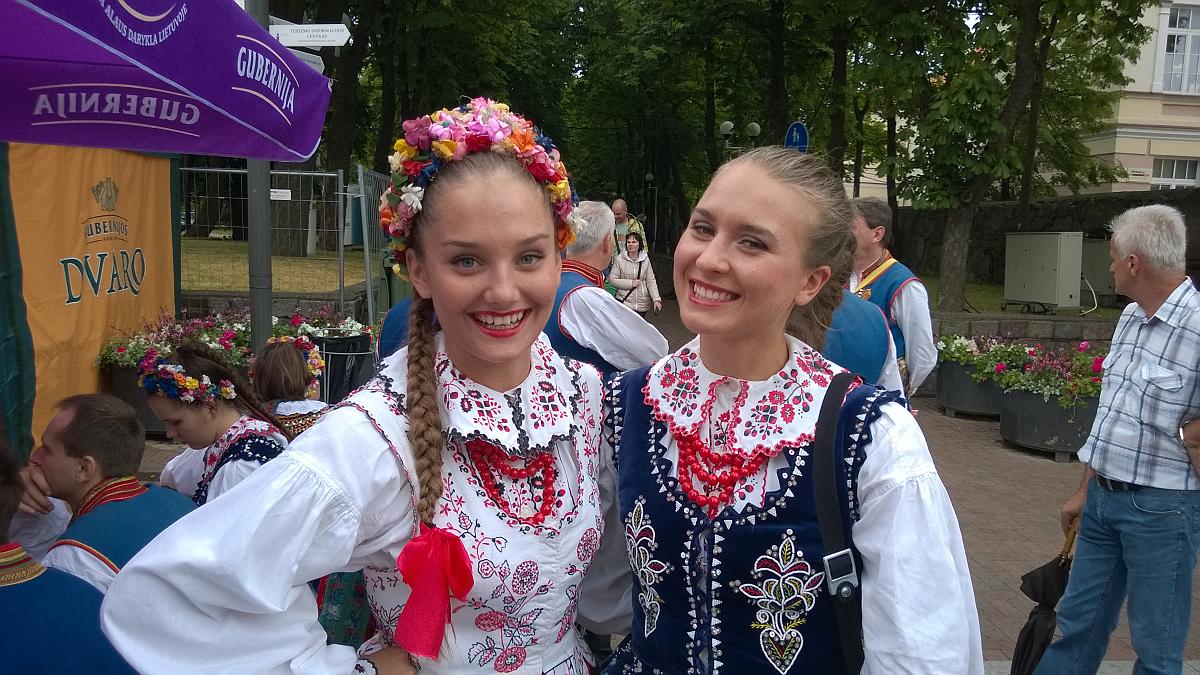 Międzynarodowy Konkursowy Festiwal Folklorystyczny „The Flower of the Sun”  – Szawle (Šiauliai) – Litwa